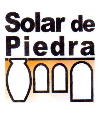 SOLAR DE PIEDRA