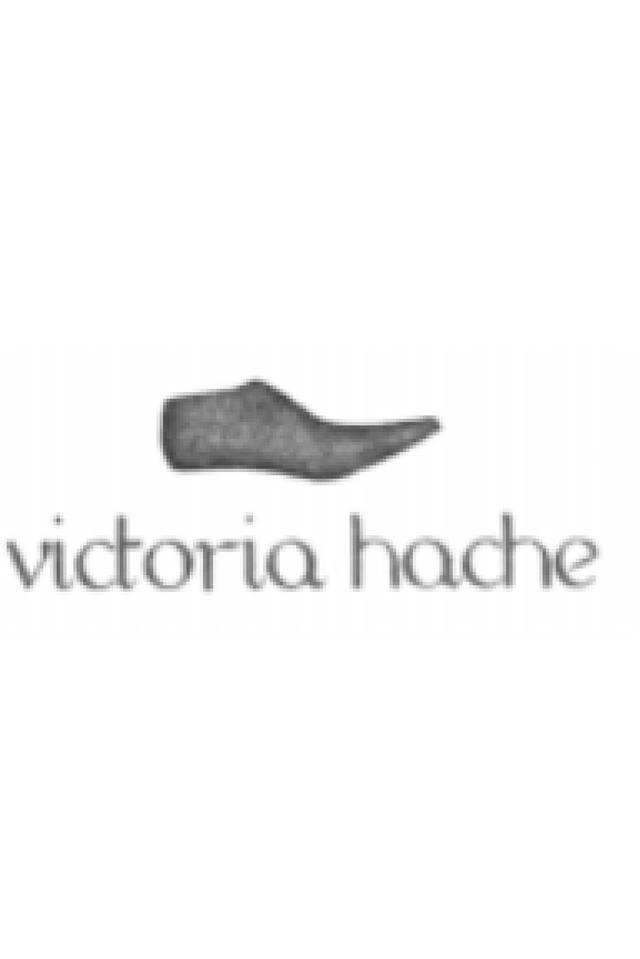 VICTORIA HACHE