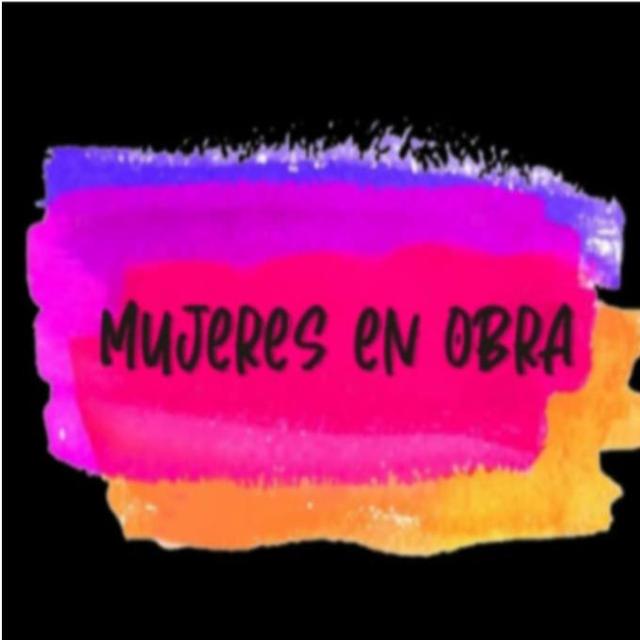 MUJERES EN OBRA