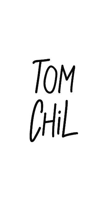 TOM CHIL