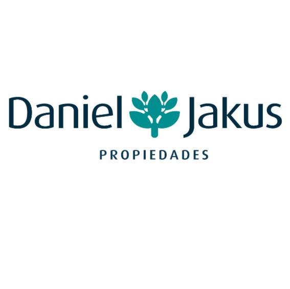 DANIEL JAKUS PROPIEDADES
